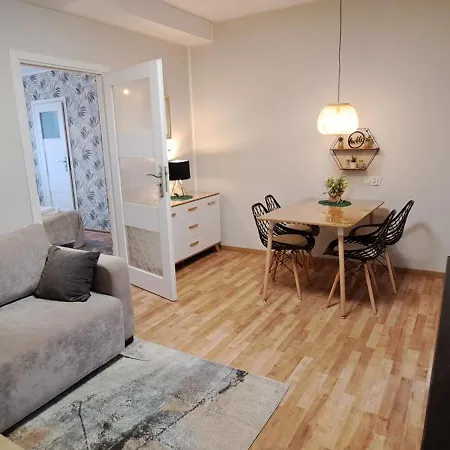 Δωμάτια σε οικογενειακή κατοικία Alicja *